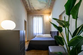 Venetian Suite - Image 4