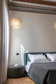 Venetian Suite - Image 3