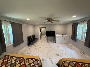 Cozy Home Mins to Lake/Breweries - Image 2