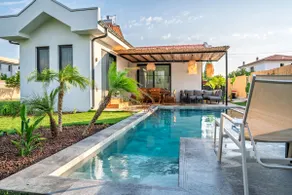 Vacation - Honeymoon House - Image 2