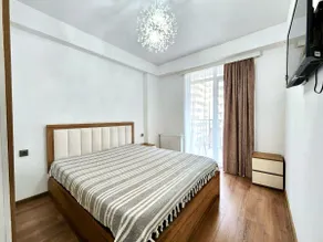 Bright Flat with Big Balcony - Image 5