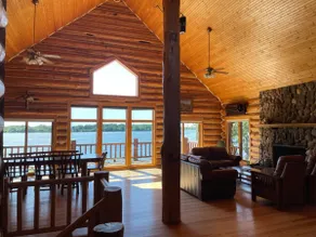 Bentsen Bay Lodge - Image 2