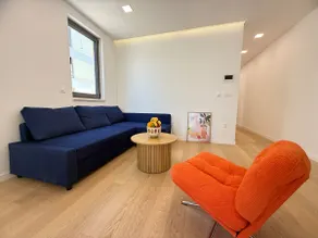 Arborea, luxury apartment with private yard - Image 3