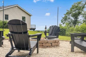 Hilltop Hideaway- fire pit, hot tub, mountain view - Image 3