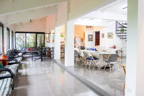 Big Mountain House | 4 Floors | Sleeps 20 | BBQ - Image 2
