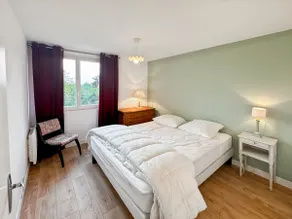 Ground floor, secure parking, 2 bedrooms, 68 m², wifi - Image 2