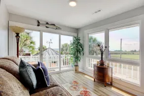 East Bay Cottage - Image 2