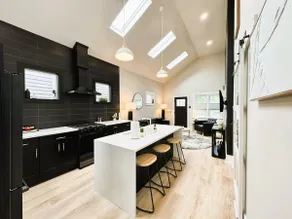 Blackthorn Nordic Modern 3BR Walker's Point Home - Image 2