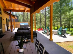 4 King Suites | Hottub | Firepit | Game + Bunkroom - Image 3