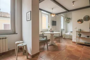 Suite Bohémienne, intimate refuge in the center - Image 2