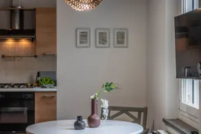 Suite Bohémienne, intimate refuge in the center - Image 3