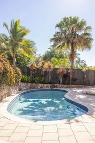 First Bay Vista - Absolute Beachfront. - Image 5