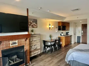 Cozy renovated Studio @ Creek - Image 2
