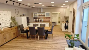 Vacation with friends | 4 rooms | 65” TV | Premium - Image 2