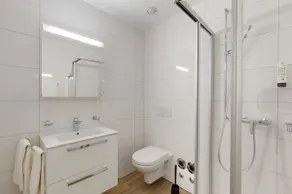 Modern Studio Close to the Lake - Image 5