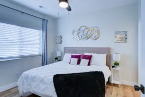 Comfortable 3 bed 3 bath home - Image 3
