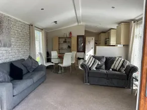 Wentworth Lodge - Image 4