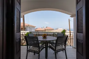 Sempre Viva Apt: Escape in Pylos - Image 3