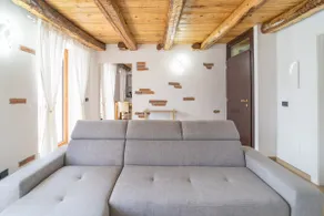 House overlooking the lake with private beach, garage, and A/C - Image 3
