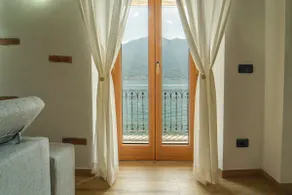 House overlooking the lake with private beach, garage, and A/C - Image 2