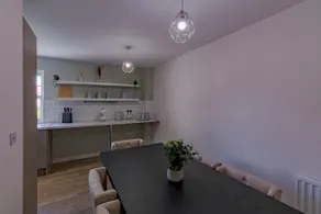 Spacious 3BR, 3BA, Parking Wi-Fi Banbury - Image 4