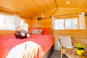 haute goat farm | unique alpaca cabin - Image 5