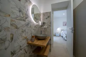 Rosa Maison- Camellia Apartment - Image 5