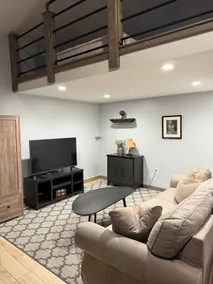 Galesburg Modern Loft - Image 4