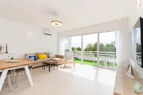 Renovated Housing in Arenal d'en Castell - Image 2