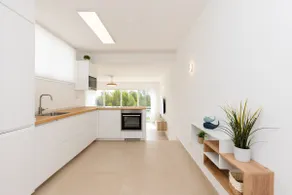 Renovated Housing in Arenal d'en Castell - Image 3