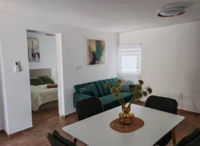 House Ivan - Image 3