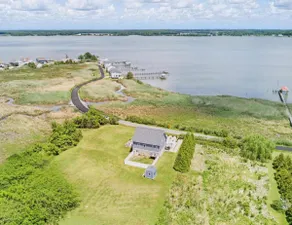 Amazing River House, Great Views, Peaceful Setting - Image 4