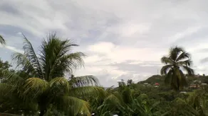 DJ's 3 bedrooms Guest House - Image 2