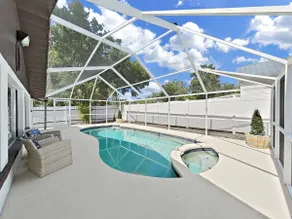 Tranquil Tides Pool House, 3-BR, 2 miles from Zoo - Image 2