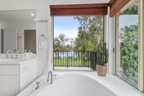 Grandwater Escape - Image 4