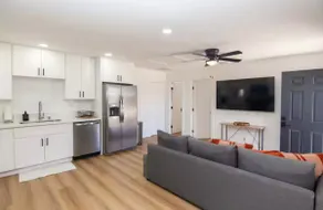 Chic & Comfy One bedroom Getaway- central SD. - Image 3