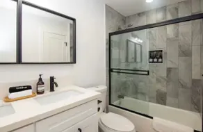 Chic & Comfy One bedroom Getaway- central SD. - Image 5