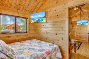 New Cabin that Sleeps Up To 8 - Image 2