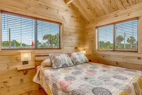 New Cabin that Sleeps Up To 8 - Image 3