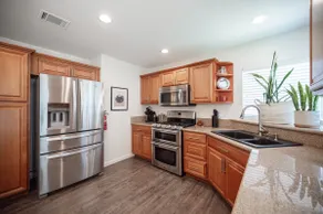 4BR Family Home with BBQ, Near Parks! Pet Friendly - Image 5