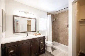 4BR Family Home with BBQ, Near Parks! Pet Friendly - Image 4