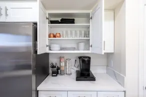 Pet Friendly 4BR Prime Location - Image 3