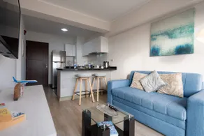 v* | Discover Barranco from a bright apt w/pool - Image 4