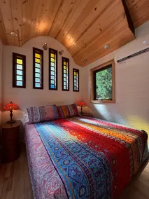 Fairytale Cabin - Image 4