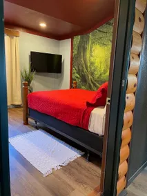 Captain's Quarters - Image 4