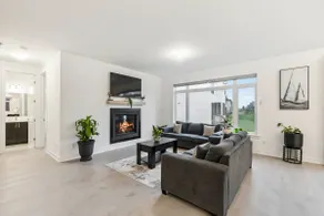 Grand 5Bed Barrhaven Estate - Image 2
