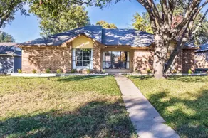 Cheerful 4 bedroom home in serene neighborhood - Image 5