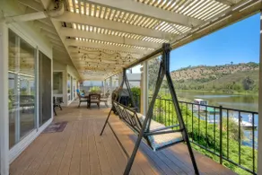 Tranquil Lakefront Retreat With Private Dock - Image 3