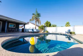 Desert Retreat w/ Heated Pool - Image 2