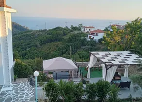 Iordanis house- Traditional House in old Alonnisos - Image 3